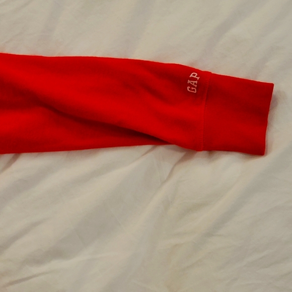 Gap Sweater - Picture 2 of 2